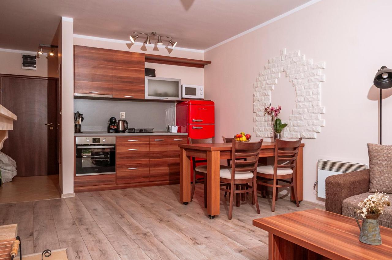 Stand'art - , смолянски езера Apartament